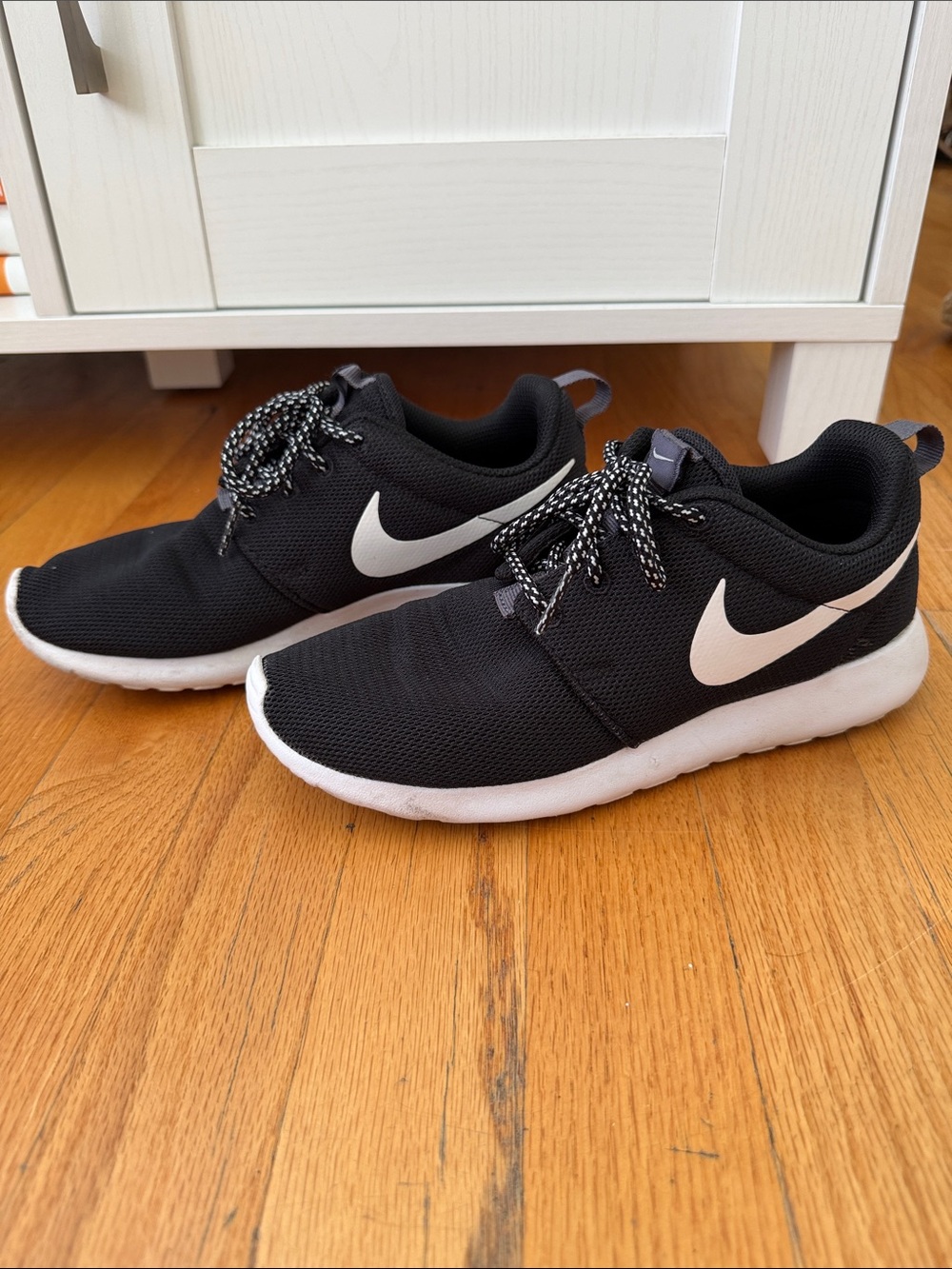 Nike Black White Roshe Running Sneakers Lightweight Shoes